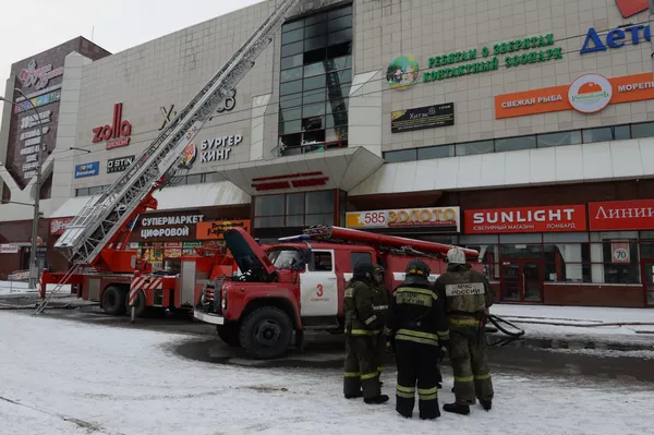 Пожар в торговом центре «Зимняя вишня» в Кемерово Пожар в торговом центре «Зимняя вишня» в Кемерово - Sputnik Южная Осетия