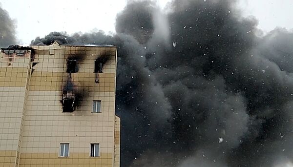 Пожар в торговом центре «Зимняя вишня» в Кемерово - Sputnik Южная Осетия