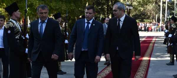 Александр Захарченко Цхинвалы Александр Захарченко Цхинвалы - Sputnik Хуссар Ирыстон