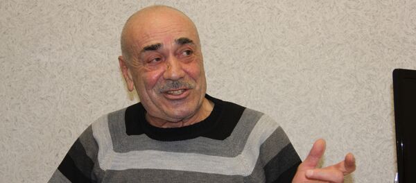 Уæрæсейы сгуыхт артист, Цæгат Ирыстоны æмæ Цæцæн-Мæхъæлы сгуыхт артист, ансамбль Алан-ы легендарон солист Булацаты Таймураз Уæрæсейы сгуыхт артист, Цæгат Ирыстоны æмæ Цæцæн-Мæхъæлы сгуыхт артист, ансамбль Алан-ы легендарон солист Булацаты Таймураз - Sputnik Хуссар Ирыстон