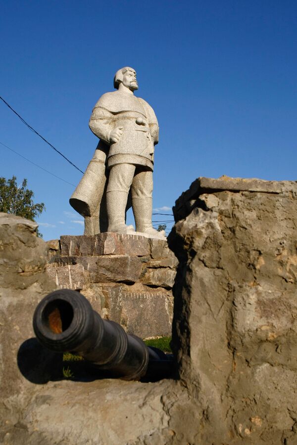 Памятник Емельяну Пугачеву в Саранске - Sputnik Южная Осетия