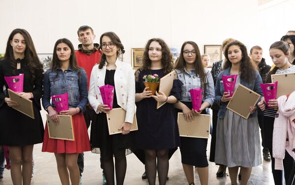 Выставка учениц Лицея искусств - Sputnik Южная Осетия