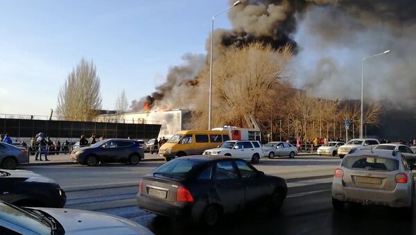 Пожар в торговом центре Самары - Sputnik Южная Осетия