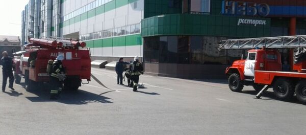 Пожарные эвакуировали посетителей одного из торговых центров Владикавказа за 7 минут Пожарные эвакуировали посетителей одного из торговых центров Владикавказа за 7 минут - Sputnik Южная Осетия