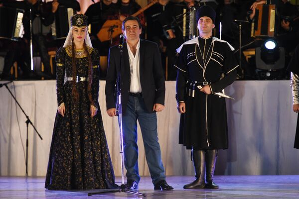 Концерт 3 ансамблей на стадионе - Sputnik Южная Осетия