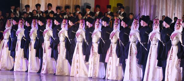 Концерт 3 ансамблей на стадионе к 25 годовщине провозглашения независимости рюо Концерт 3 ансамблей на стадионе к 25 годовщине провозглашения независимости рюо - Sputnik Хуссар Ирыстон