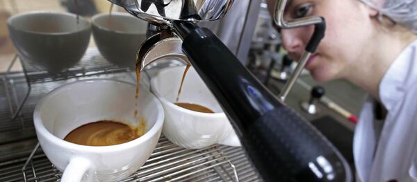 Производство кофе на предприятии корпорации Союз Производство кофе на предприятии корпорации Союз - Sputnik Южная Осетия