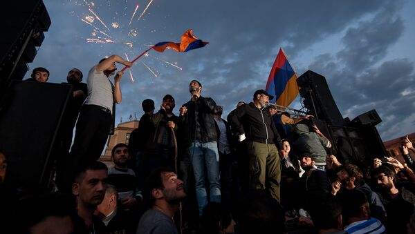 Митинг протестного движения Мой шаг на площади Республики (23 апреля 2018). Ереван - Sputnik Южная Осетия