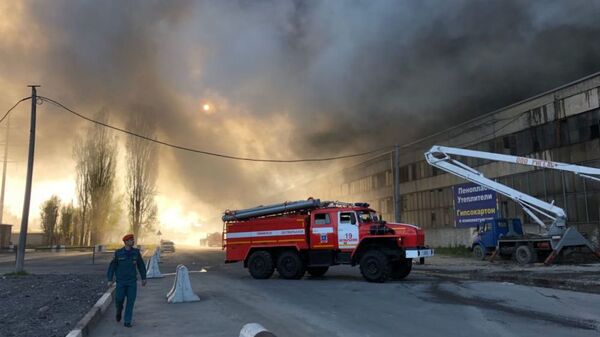 Склад во Владикавказе выгорел на площади в две тысячи квадратов - Sputnik Южная Осетия