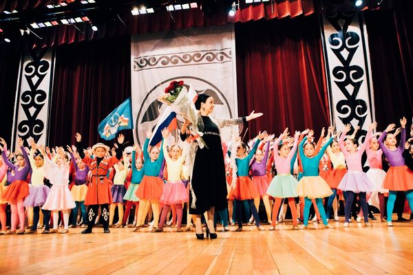 Отчетный концерт детской хореографической студии Кафт - Sputnik Южная Осетия