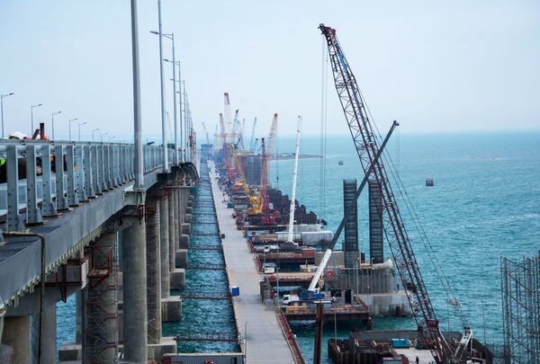 Строительство Крымского моста и автоподходов со стороны Тамани - Sputnik Южная Осетия