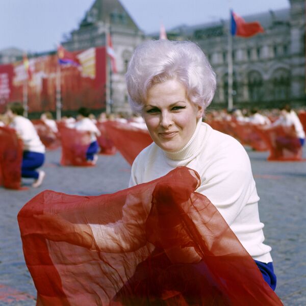 Парад физкультурников на Красной площади 1 мая. 1969 год - Sputnik Южная Осетия