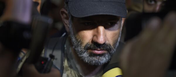 Лидер армянской оппозиции Н. Пашинян Лидер армянской оппозиции Н. Пашинян - Sputnik Южная Осетия