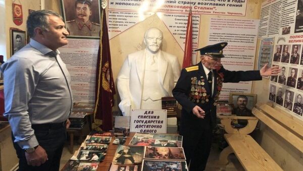 Бибилов посетил дом-музей осетинского ветерана в Ростове - Sputnik Южная Осетия