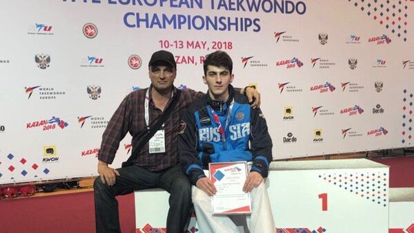 Сармат Цакоев стал серебряным призером чемпионата Европы по тхэквондо - Sputnik Южная Осетия