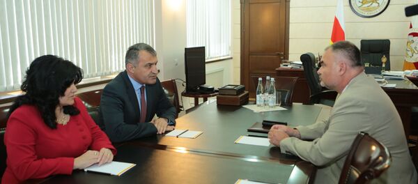 Встреча президента РЮО с ректором СКГМИ - Sputnik Южная Осетия