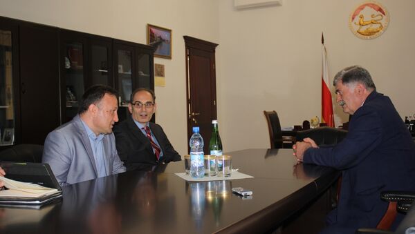 Встреча представителей МККК с премьер-министром РЮО - Sputnik Южная Осетия
