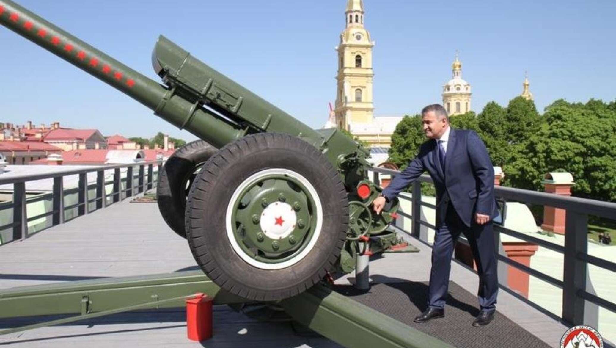 Полуденный выстрел с петропавловской. Полуденный выстрел с Петропавловской крепости. Полуденный выстрел. Полуденный.