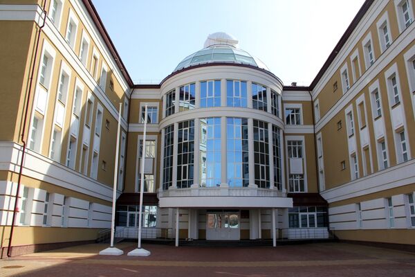 Главный корпус Республиканского лицея для одаренных детей в Саранске Главный корпус Республиканского лицея для одаренных детей в Саранске - Sputnik Южная Осетия