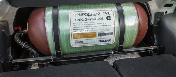 Газовый баллон на двухтопливной версии LADA Vesta CNG - Sputnik Южная Осетия