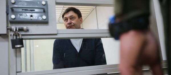 Руководитель портала РИА Новости Украина Кирилл Вышинский в Херсонском зале суда Руководитель портала РИА Новости Украина Кирилл Вышинский в Херсонском зале суда - Sputnik Южная Осетия