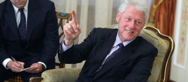 Владимир Путин встретился с Биллом Клинтоном Владимир Путин встретился с Биллом Клинтоном - Sputnik Южная Осетия