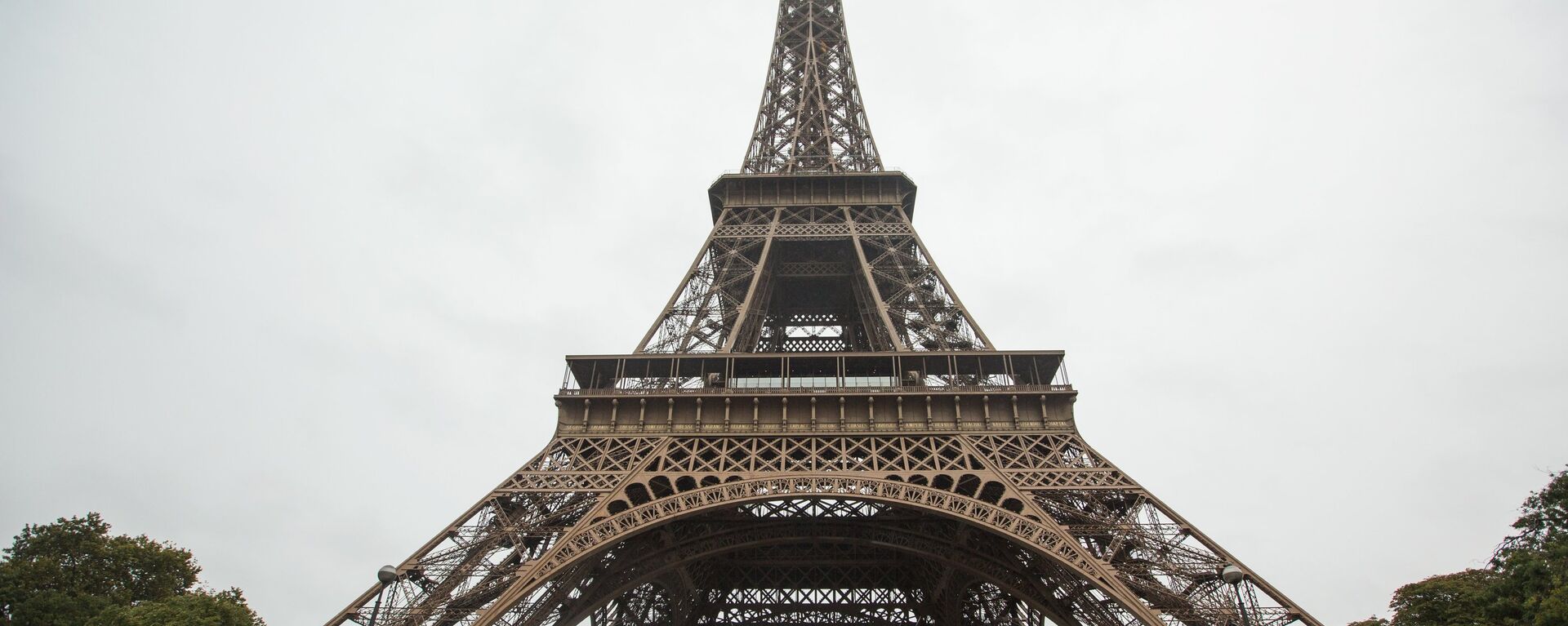Эйфелева башня в Париже - Sputnik Южная Осетия, 1920, 10.01.2023