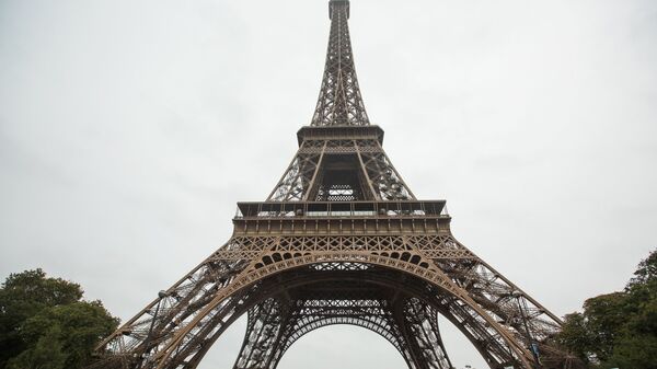 Эйфелева башня в Париже - Sputnik Южная Осетия