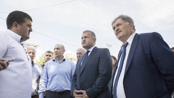 Президент РЮО проверил объекты строительства - Sputnik Южная Осетия