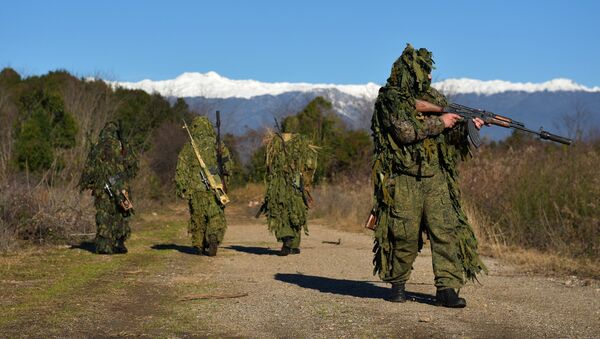 Военнослужащие на тренировке подразделения снайперов ЮВО - Sputnik Южная Осетия