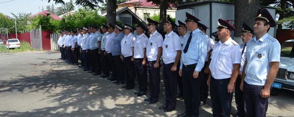 Сотрудники УГИБДД МВД отметили профессиональный праздник Сотрудники УГИБДД МВД отметили профессиональный праздник - Sputnik Южная Осетия