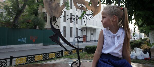 Открытие уличной библиотеки во Владикавказе Открытие уличной библиотеки во Владикавказе - Sputnik Южная Осетия