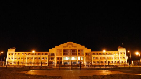 Здание первой школы в микрорайоне Московский - Sputnik Южная Осетия