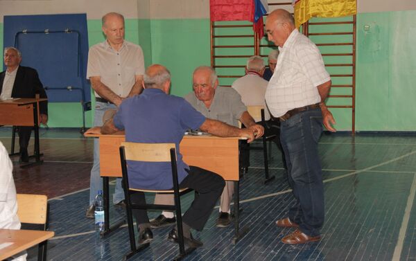 В Цхинвале проходит международный  турнир по русским шашкам - Sputnik Южная Осетия