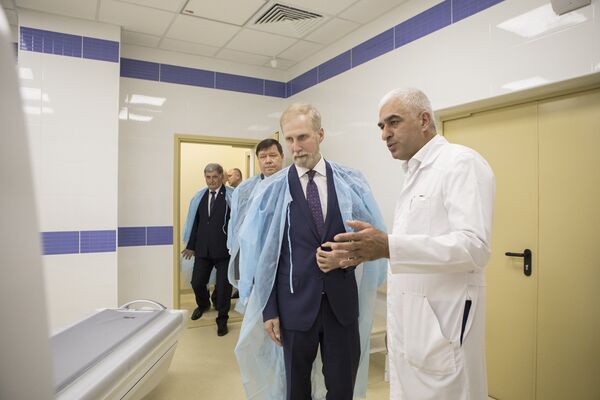 Открытие операционно-хирургического корпуса республиканской больницы г.Цхинвал Открытие операционно-хирургического корпуса республиканской больницы г.Цхинвал - Sputnik Южная Осетия