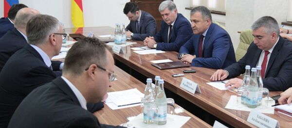 Совещание по вопросам соцэкономсотрудничества с РФ Совещание по вопросам соцэкономсотрудничества с РФ - Sputnik Южная Осетия