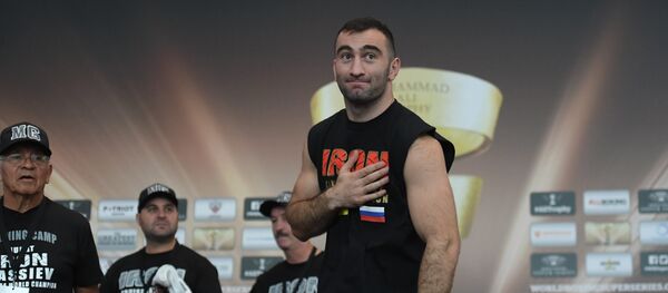 Мурат Гассиев и Александр Усик - открытая тренировка в Москве - Sputnik Южная Осетия