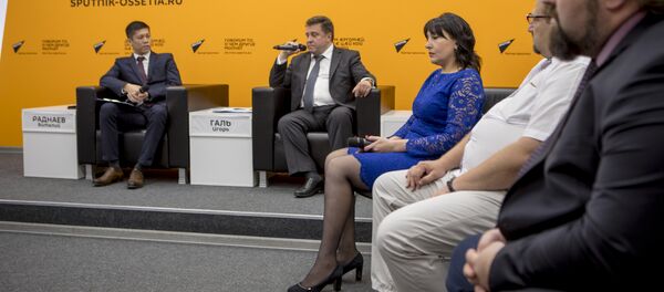 Круглый стол: здравоохранение в Южной Осетии Круглый стол: здравоохранение в Южной Осетии - Sputnik Южная Осетия