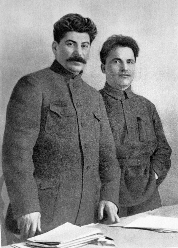 Иосиф Виссарионович Сталин и Сергей Миронович Киров - Sputnik Южная Осетия