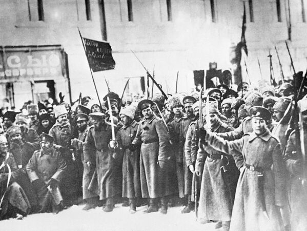 На Литейном проспекте в Петрограде, февраль 1917 - Sputnik Южная Осетия
