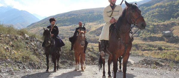 Съемки фильма Марлена Хуциева в Северной Осетии Съемки фильма Марлена Хуциева в Северной Осетии - Sputnik Южная Осетия