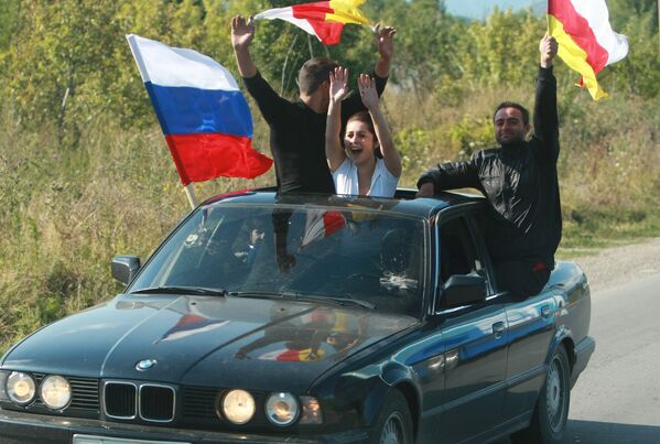 Празднование Дня Независимости Южной Осетии в 2009 году. - Sputnik Южная Осетия