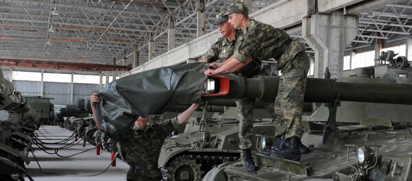 Ангар с военной техникой на территории российской военной базы в городе Цхинвал - Sputnik Южная Осетия