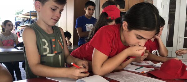 Sputnik провел мастер-класс для детей в Северной Осетии Sputnik провел мастер-класс для детей в Северной Осетии - Sputnik Южная Осетия