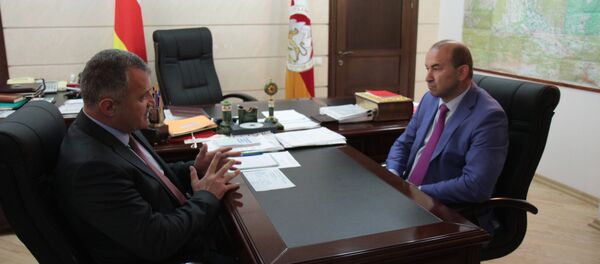 Анатолий Бибилов и Вадим Ванеев - Sputnik Хуссар Ирыстон