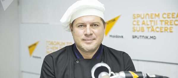 Профессиональный повар Владислав Буря Профессиональный повар Владислав Буря - Sputnik Южная Осетия