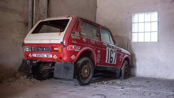 Дакаровская Lada Niva