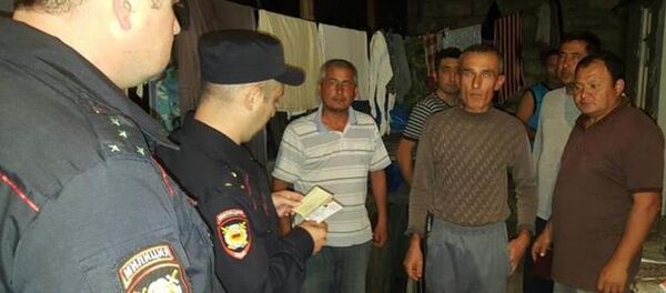Профилактические рейды по квартирам мигрантов в Цхинвале Профилактические рейды по квартирам мигрантов в Цхинвале - Sputnik Хуссар Ирыстон