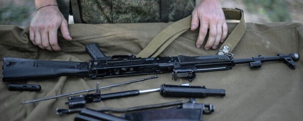 Калашниковы автомат - Sputnik Хуссар Ирыстон