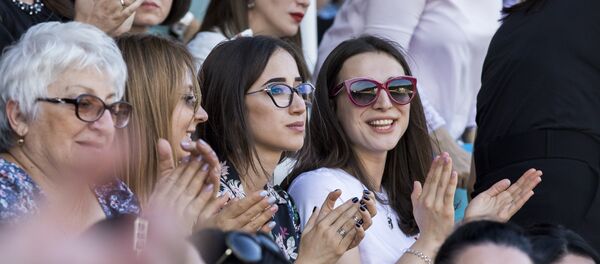 Празднование десятилетия признания Южной Осетии на стадионе в Цхинвале Празднование десятилетия признания Южной Осетии на стадионе в Цхинвале - Sputnik Южная Осетия